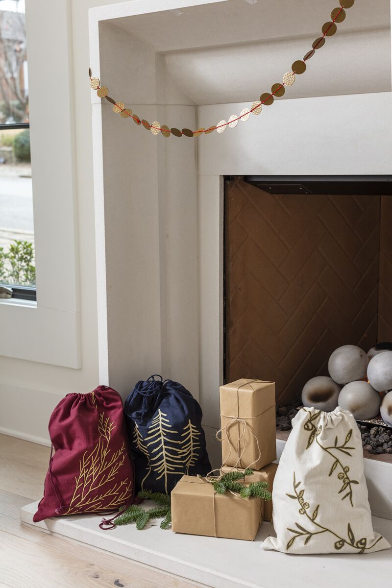 GARNET GIFT BAGS